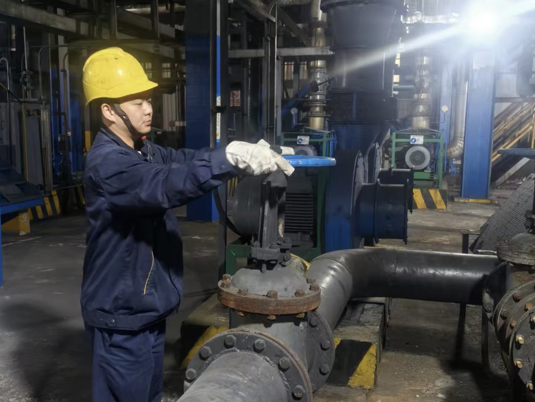 图2 更换热风炉燃气管路.jpg